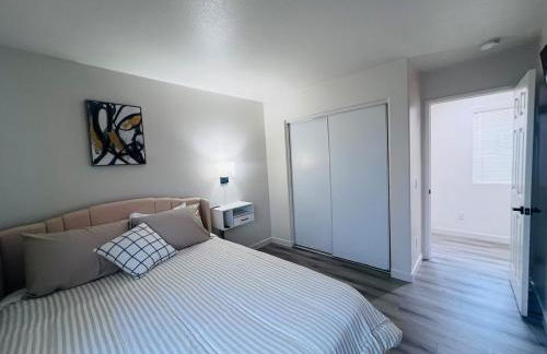 Stylish & Fully Renovated Home! - Foto 65