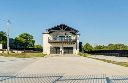 Walk to Water: Game Room at Buchanan Dam Home! - Foto 38
