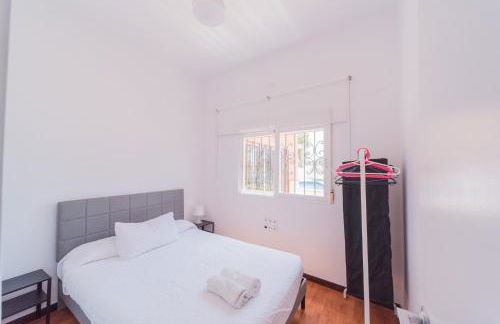 Expoholidys- Chalet privado en Castell del Rey - Foto 39