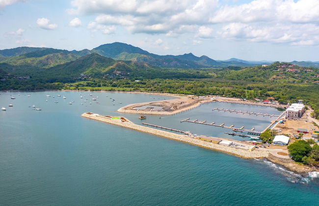 Newly Remodeled Beachfront Condo, Ground-Floor Terrace & Direct Access to Playa Flamingo - Foto 30