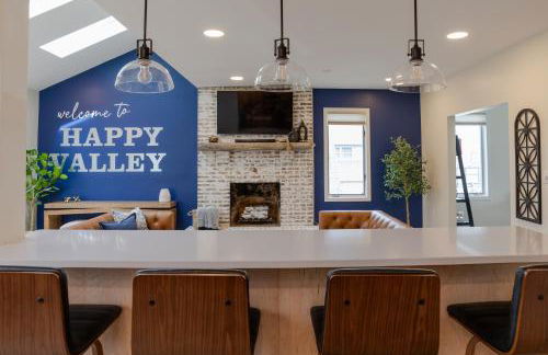 Large Luxury Home with Media Room and Game Room - 10 mins to Campus & Stadium - Foto 17