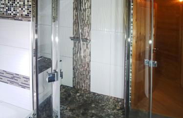 Très beau T3 en rez de jardin à 5 minutes de la station de Carroz - Foto 2