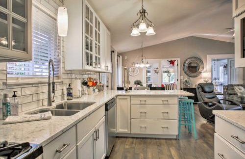 The Lake House in Rathdrum with Beach and Fire Pit - Foto 10