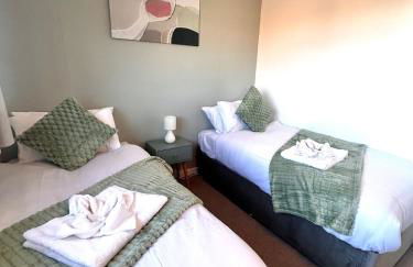 3 Bedroom House- Sleeps 5- Pool Table and Driveway - Foto 23