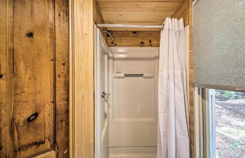 Lakefront Cottage Boat Dock, Patio and Kayaks! - Foto 14