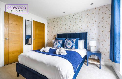 Penthouse Serviced Apartment in Camberley Town Centre with Free Parking, Free WiFi, Lift and Balcony Access By Redwood Stays - Foto 20
