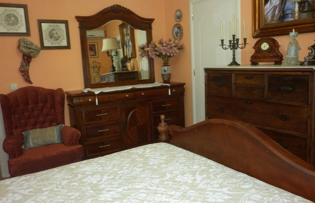 Helen's family home - Photo 3