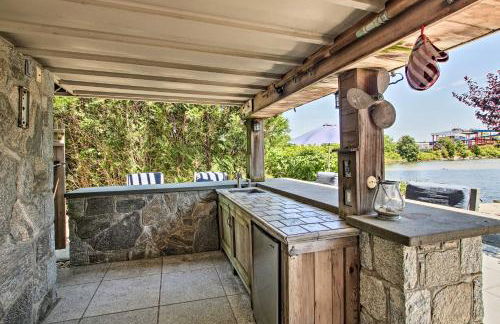 Deluxe Waterford Home with Views, Outdoor Bar and More - Foto 35