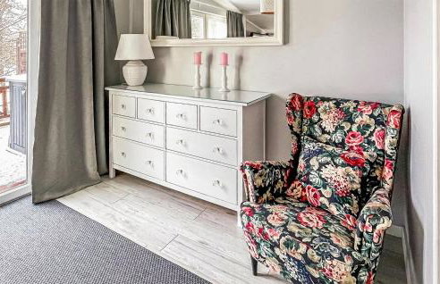 Holiday Home Right on the Lake, Sauna, Jacuzzi - Foto 26