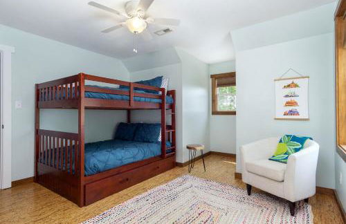 Mountain Over Main Street 5 Min. to Downtown Weaverville, Fire Pit & Views! - Foto 32