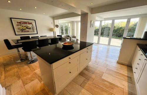 North Quay - Pet friendly Luxury Townhouse overlooking Bembridge Harbour - Photo 13