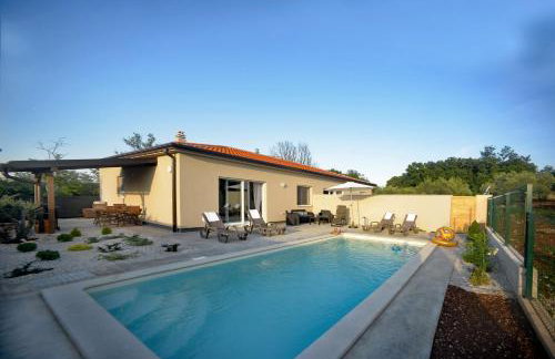 Pola kuće sa bazenom-Eja - Foto 30