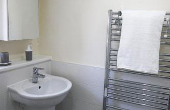 Spacious home with office and double driveway & FREE Wifi By ULTIMATE HOMES AWAY - Foto 46