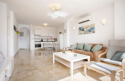 Ático frente al mar - Vistas, piscina, terrazas, parking! - Foto 2