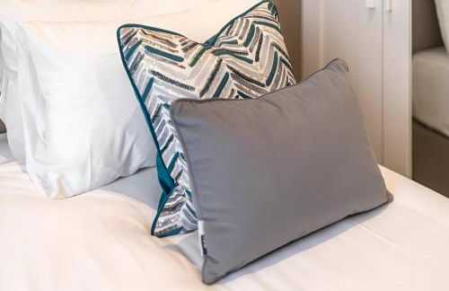 Earthy Elegance Stylish 4BR for Urban Escapes - Foto 52