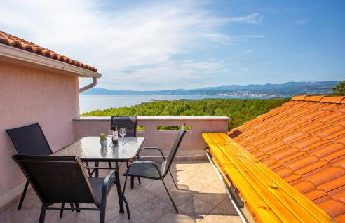 Awesome Apartment In Omisalj With Wifi - Foto 1