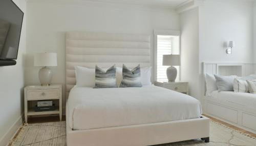 Lagoon View 5 Bedroom Moreland Village Home 5573 - Photo 2