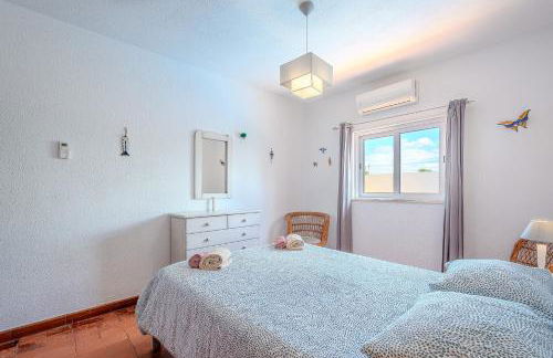 Villa Amendoeira-POOL HEATED - By Algarkasa - Foto 35