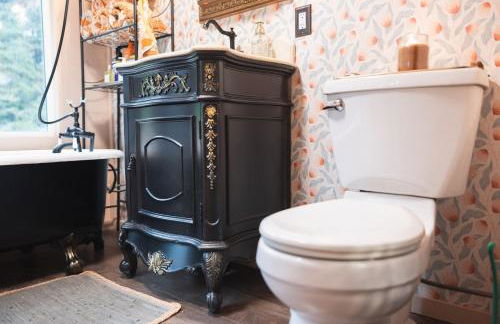 Romantic Cottage with Sauna and Cold Plunge - Foto 19