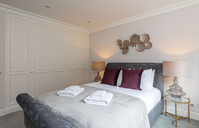 JOIVY Stunning 6-bed house near Harrods in Knightsbridge - Photo 6