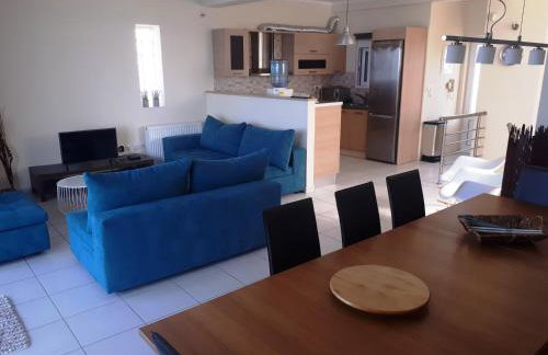 Vrachati Sea Front House - Photo 3