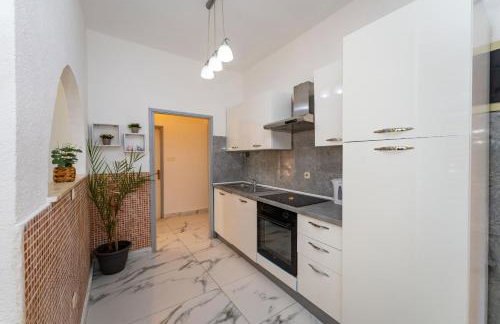 MY DALMATIA - Holiday home Nadalina with private pool and jacuzzi - Photo 19