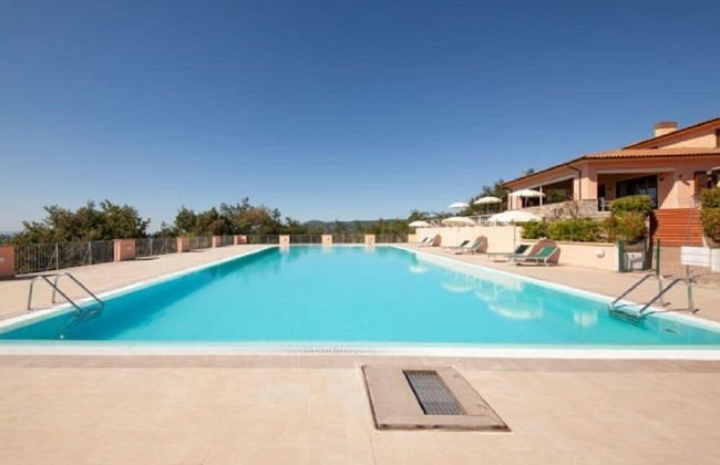 Al Castelluccio - Photo 8