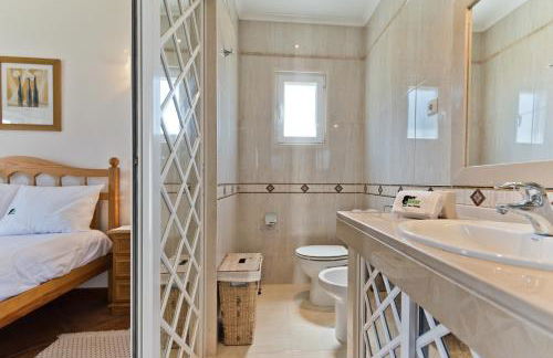 BmyGuest - Lagoa Beach & Pool Villa - Foto 24