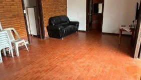 Casa ampla e bem localizada - 1 rua da praia - Foto 4