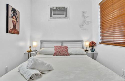 Sunny Hollywood Pool Home Near Beach & Casino - Foto 28