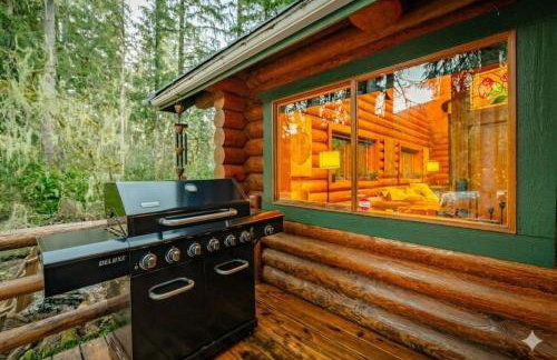 Riverfront getaway with sauna near mountains and hiking - Foto 19