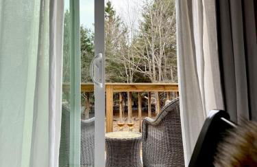 Pocono Chalet,Hot Tub,Arcade,Fireplace, Lake,Pool, Pet friendly, near Jim Thorpe No extra fees to use amenities - Foto 20