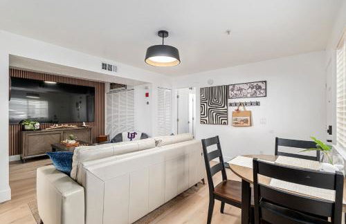 Modern & Stylish Condo Near UF, Shands & VA - Foto 12