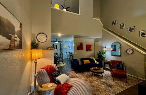 Gated Lakefront Retreat - Foto 2