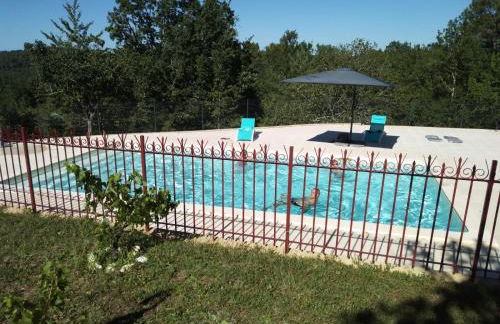 Grand Gite La Salamandre Proche Sarlat de 1 à 10 personnes - Foto 2