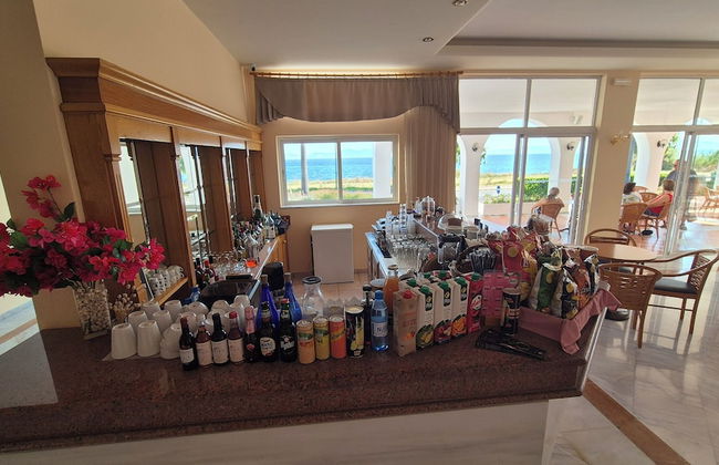 Andromeda Hotel Apartments - Photo 33