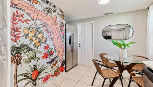 Right at Home Stays - Modern 2BR 2BA with Yard & Fireplace - Foto 2