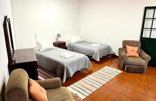 Green Valley Cruzinhas House with Fireplace & BBQ - Foto 48