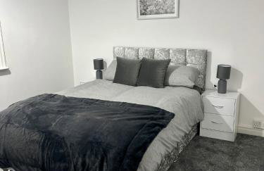 Beautiful and Homely 3 Bed House With FREE Parking So Close To Man City and City Centre - Foto 22
