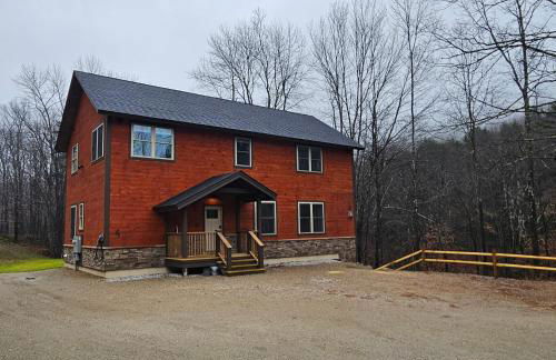 Powder Run - Modern 3BR Basecamp with Hot Tub, AC, EV Charger & Flat Parking - Foto 33