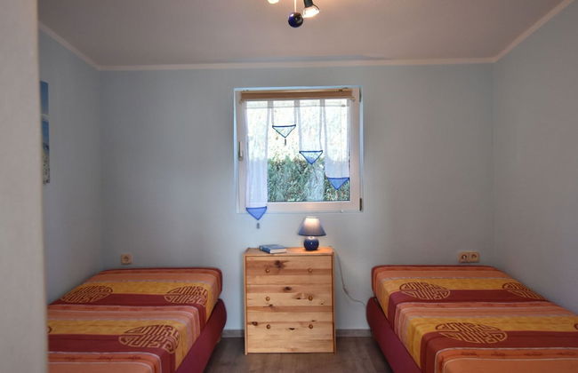 Striking Holiday Home in Sternberg With Jetty - Foto 4