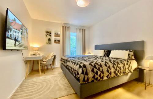 SLEEP WELL Apartments DETMOLD - Tempur Beds- NEU - Top Lage - Free parking - WIFI - Foto 1