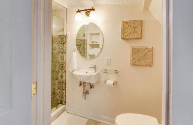 Fairytale Loft Suite 1 bed, 1 bath Luxury Apartment in Downtown Belmont - Foto 4