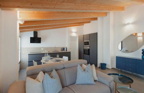 GoHost - The Corridor near the Station - Foto 4