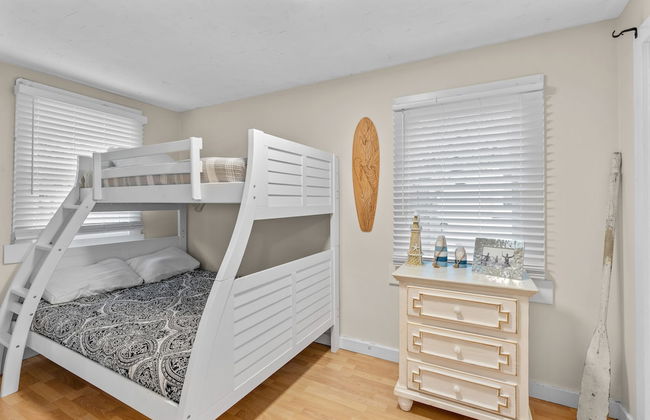 King St. Cottage - Photo 5