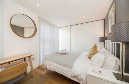 7 Borough Apartments - Spacious 2-Bed, 2-Bath in Prime Location - Foto 12