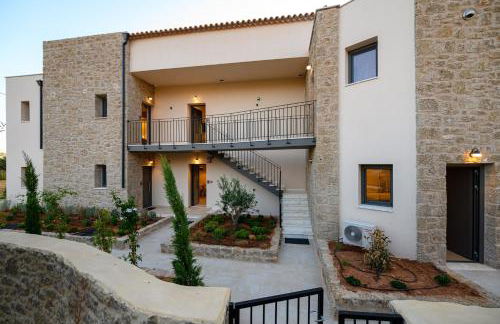 Kannas Mani Luxury Suites -Adults Friendly 14 Plus - Photo 32