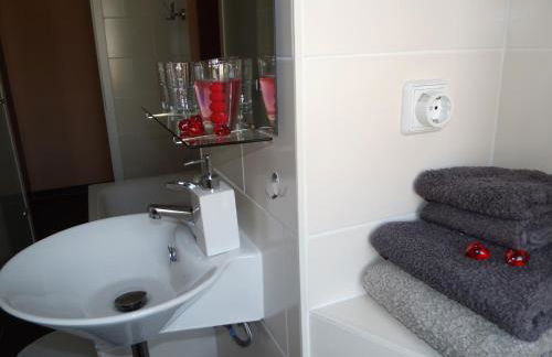 Apartment S - perfect stay - Foto 9