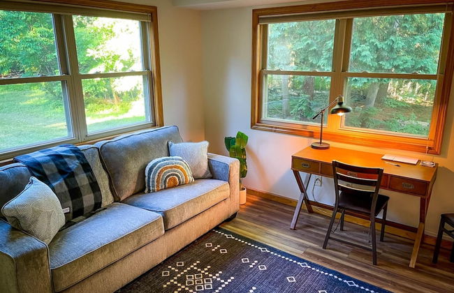 Firefly Lodge! Boardman River! Hot Tub! Woodstove! - Foto 55