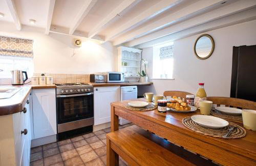 Hollyhocks 2 Bedroom House with Extra Sleeping Option - Wiltshire - Foto 14